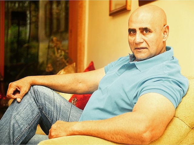'Lesbian wants to make a film on Gay', Puneet Issar rages on Bollywood 'Lesbian wants to make a film on Gay', Puneet Issar rages on Bollywood