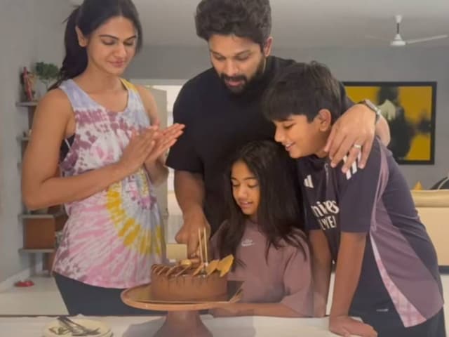 Allu Arjun celebrated her 43rd birthday with family, wife showed a glimpse Allu Arjun celebrated her 43rd birthday with family, wife showed a glimpse