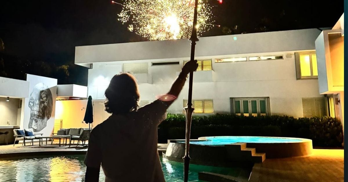 Travel from child artist to billionaire businessman. Who is this treasurer