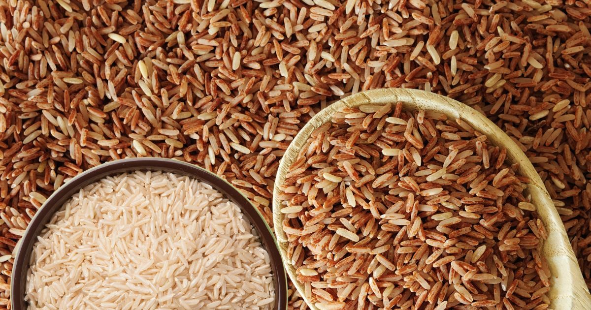 Brown Rice In Hindi सफेद से ज्यादा नुकसानदायक हैं ब्राउन राइस..! बच्चों के दिल और दिमाग पर ...