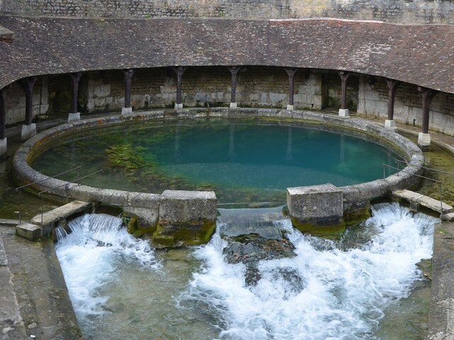 Fosse-Dionne-Waterfall-france-401-WC-2025-04-503a36417154aa2d89244125907b98ae Face Donen Waterfall: Unresolved mystery of Tonerre of France.