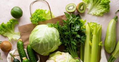 हरी पत्तेदार सब्जियां खाने से कब्ज की समस्या दूर हो सकती है.