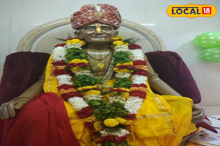 वृन्दावन का एक ऐसा मंदिर जहां लगता है चाय और सिगरेट का भोग, जानिए मान्यताएं