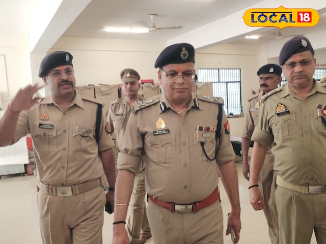 अयोध्या राम मंदिर परिसर में अचानक पहुंचे SSF ADG …जानें क्या है पूरा मामला अयोध्या राम मंदिर परिसर में अचानक पहुंचे SSF ADG …जानें क्या है पूरा मामला