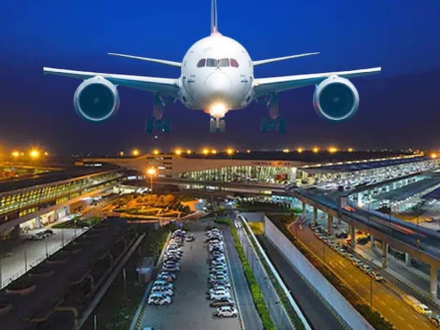 Airport: जूते से‍ निकली चिपचिपी चीज, AIU मान रही है खास, पैसेंजर हिरासत में