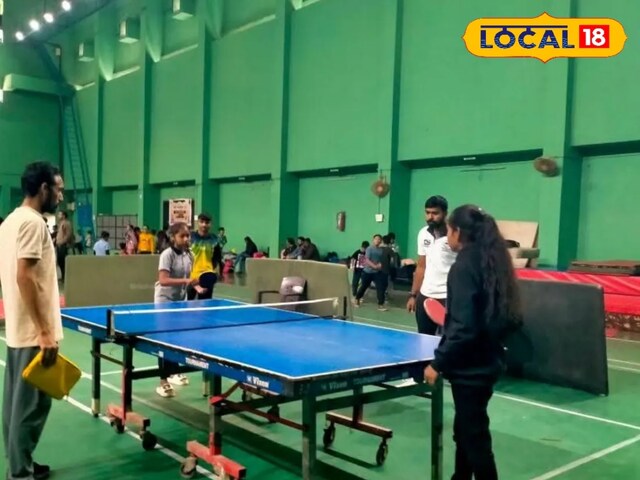When the grandmother picks up the racket and the granddaughter will see! Players from 11 to 60+ will land here