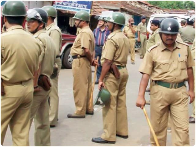 5 साल की बच्ची का अपहरण, फिर हत्या… आरोपी को पुलिस ने एनकाउंटर में किया ढेर 5 साल की बच्ची का अपहरण, फिर हत्या… आरोपी को पुलिस ने एनकाउंटर में किया ढेर