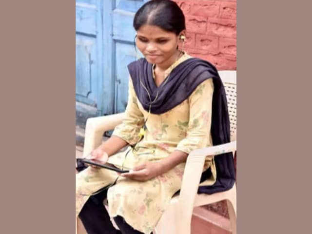 रेलवे स्टेशन के डस्टबिन से निकली, मेहनत के दम पर आसमान में लिखा अपना नाम रेलवे स्टेशन के डस्टबिन से निकली, मेहनत के दम पर आसमान में लिखा अपना नाम