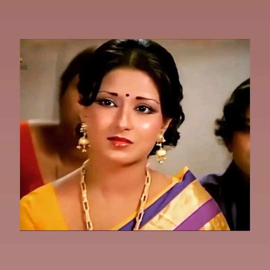 Moushumi Chatterjee, Manoj Kumar, Manoj Kumar Moushumi Chatterjee, Moushumi Chatterjee Manoj Kumar, Roti Kapada Aur Makaan, When Manoj Kumar Got Angry with Angry with Moushi Moushumi Chatterjee, Maanoj Kumar Indian Film Industry, Manoj Kumar Movies, Moushumi Chatterjee