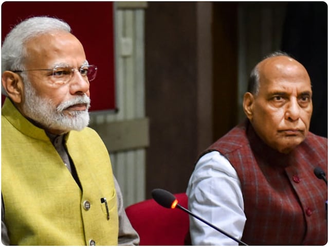 सेनाएं एक्शन को तैयार, PM मोदी से मुलाकात में बोले राजनाथ सिंह सेनाएं एक्शन को तैयार, PM मोदी से मुलाकात में बोले राजनाथ सिंह