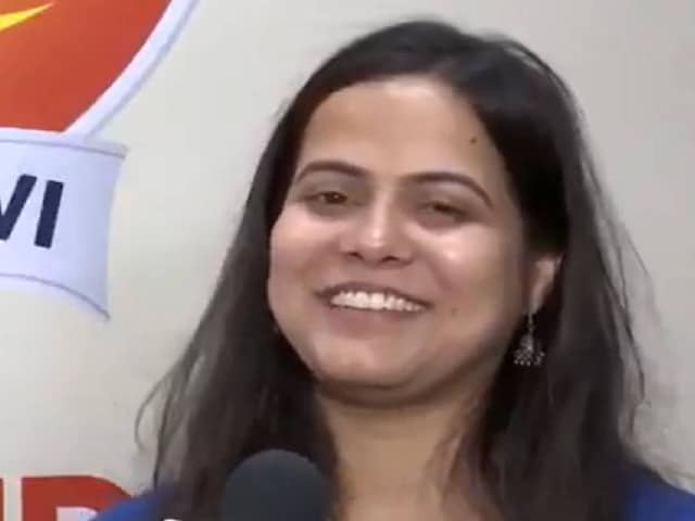 'मैंने कभी' UPSC टॉपर शक्ति दुबे का पहला रिएक्शन, बोलीं - 'शायद भगवान ने...' 'मैंने कभी' UPSC टॉपर शक्ति दुबे का पहला रिएक्शन, बोलीं - 'शायद भगवान ने...'