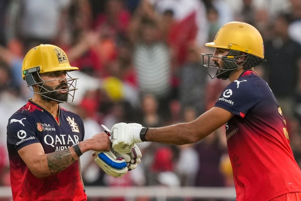 विराट कोहली ने रचा इतिहास, आईपीएल में ऐसा करने वाले पहले खिलाड़ी बने