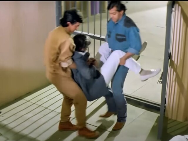 Two superstars, a flop film ... after 30 years, the dice, showed power in re-reliefs Two superstars, a flop film ... after 30 years, the dice, showed power in re-reliefs