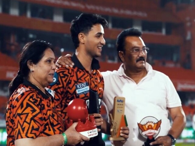 Superstitious father and fever for 4 days, how Abhishek stunned 141 with ill health