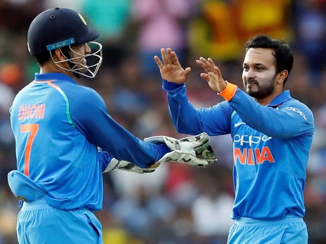 Indian cricketer Kedar Jadhav will hold BJP's hand, political innings will start from Pune Indian cricketer Kedar Jadhav will hold BJP's hand, political innings will start from Pune