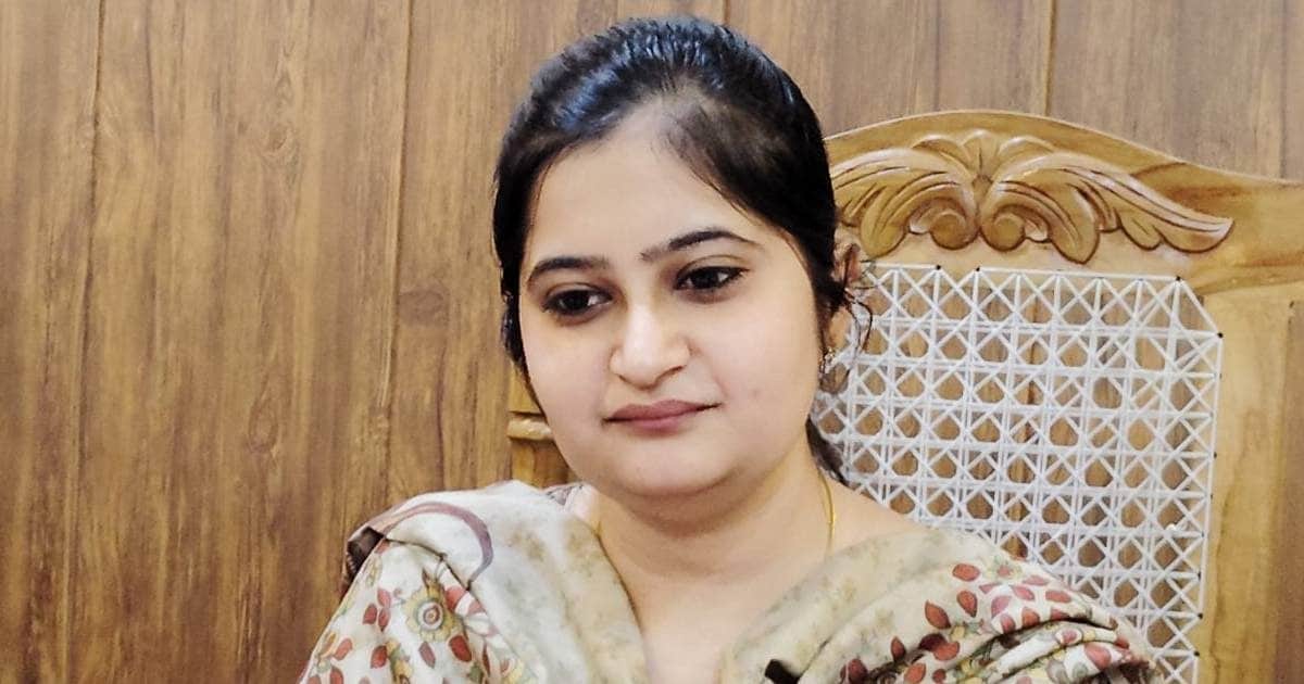 Success Story : बिना कोचिंग IAS बन गईं दमनप्रीत, बोलीं – ‘UPSC टफ है लेकिन…’ – Damanpreet Arora inspirational success story who working as Govt DPRO in Bijnor did job during day passed upsc without coaching