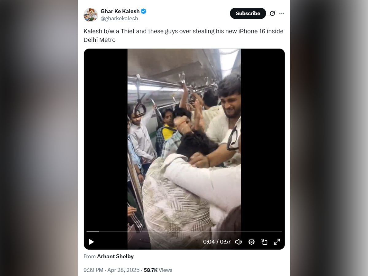 delhi-metro-viral-video-1-2025-04-d7a2837ef614f43419e92d5b3a63c902 Men Beat Thief in Delhi Metro Stealing iPhone 16 Camraman Says Maaro Maaro Delhi Metro Fight Viral Video - The scandal in the metro, the iphone 16 started crossing 16, thieves, catching the cameraman, the cameraman caught the fire!