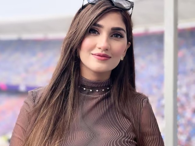 Husband Pakistani, wife Hindustani ... cricketer-engineer's best couple Husband Pakistani, wife Hindustani ... cricketer-engineer's best couple