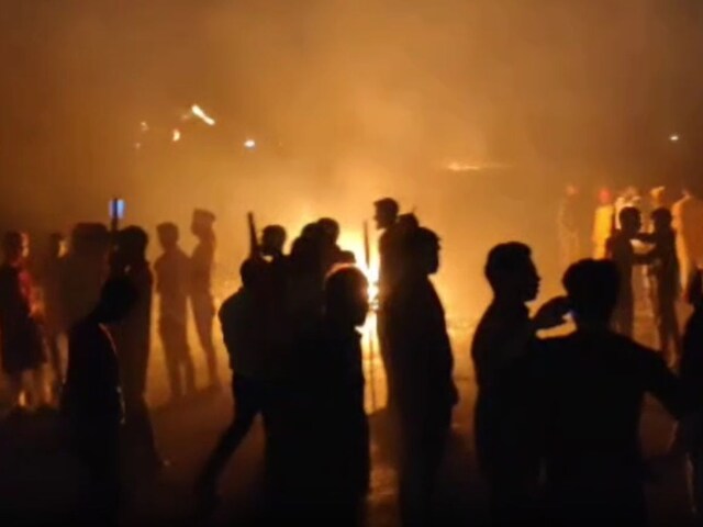 पत्थरबाजी, आगजनी... हजारीबाग में यज्ञ के दौरान दूसरे समुदाय का हमला