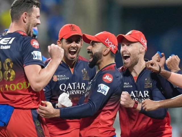 Does Dinesh Karthik want to make Jitesh Sharma like him? Does Dinesh Karthik want to make Jitesh Sharma like him?