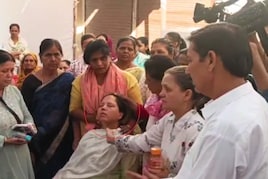 रात को लेते हैं तेज खर्राटे? निजात पाने के लिए अपनाएं ये 6 घरेलू नुस्खे