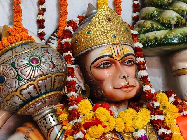 भूलकर भी न लगाएं हनुमान जी की ये 6 फोटो, शुभ की जगह होगा अशुभ प्रभाव!