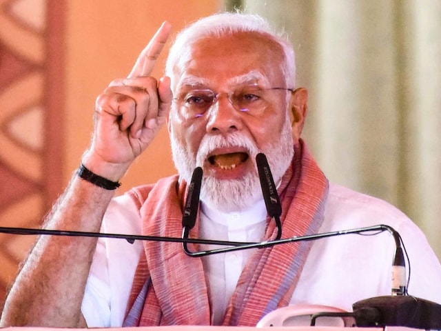PM मोदी की राजनीतिक-कूटनीतिक कमाल, पाकिस्तान हुआ बेहाल, कैसे गच्चा खा गया पाक PM मोदी की राजनीतिक-कूटनीतिक कमाल, पाकिस्तान हुआ बेहाल, कैसे गच्चा खा गया पाक