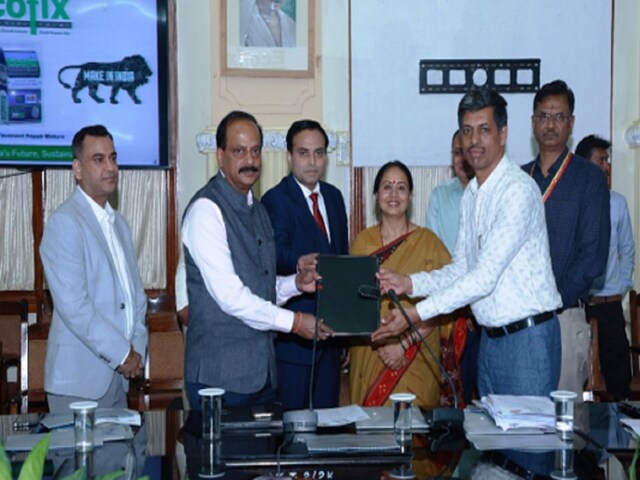 टूटी सड़कों को बारिश में भी किया जा सकता है ठीक, सीआरआरआई ने खोजी नई तकनीक