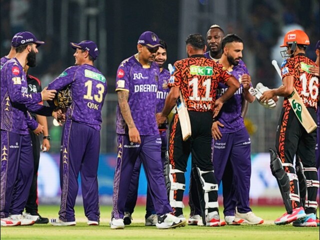 One day 250 runs, allout at 70 on the second day, not becoming such a team
