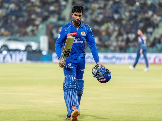 A gesture of the player who scored 25957 runs and Tilak Verma became out A gesture of the player who scored 25957 runs and Tilak Verma became out