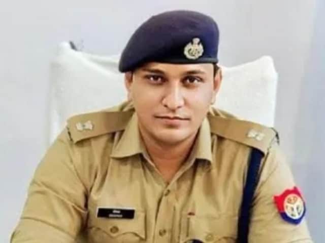 उन्नाव कानून व्यवस्था में बड़ा फेरबदल, रातों रात हुए 8 इंस्पेक्टर के तबादले, SP ने जारी किया आदेश उन्नाव कानून व्यवस्था में बड़ा फेरबदल, रातों रात हुए 8 इंस्पेक्टर के तबादले, SP ने जारी किया आदेश