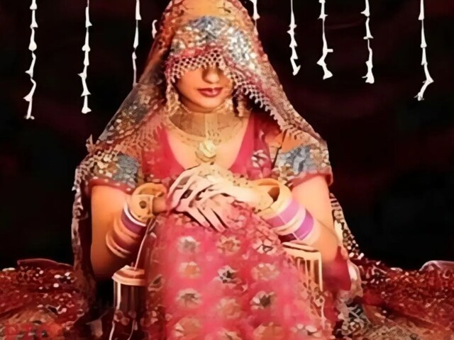 उधर सड़ रही थी पति की लाश, इधर सुहागन बन रही थी बीवी, मना ली सुहागरात!