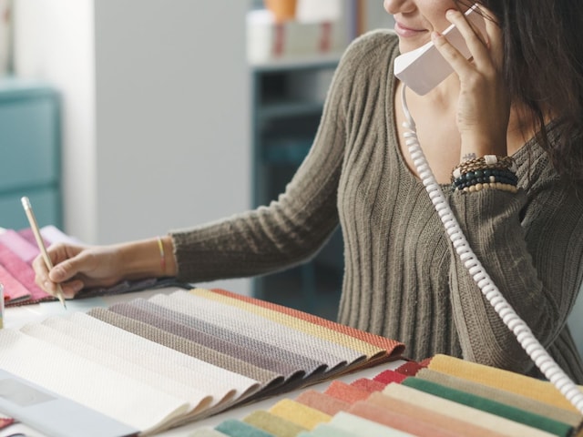 work-call-2025-04-2c630c71efadef7a259f1582dabcfbee Employee accidently say I love you to client / girl spoke on office calls -'I Love You ', Answer to the client robbed!