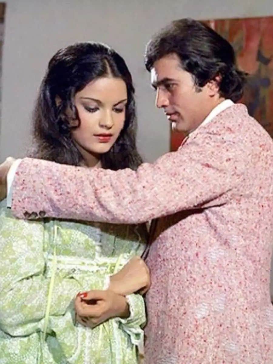 Zeenat Aman, Zeenat Aman news, zeenat Aman scared while working with rajesh khanna, Zeenat Aman hit Movies, Zeenat Aman age, Zeenat Aman young, Zeenat Aman Bollywood, why zeenat Aman scared ith rajesh khanna, Rishi Kapoor, Amitabh bahchan, Dharmendra, जीनत अमान, राजेश खन्ना से डर गई थीं जीनत अमान, राजेश खन्ना और जीनत अमान की फिल्में