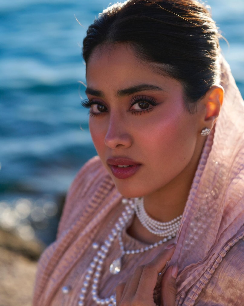 Janhvi Kapoor Brings mother Sridevi era glam in Banaras couture to Cannes 2025 Janhvi Kapoor Brings mother Sridevi era glam in Banaras couture to Cannes 2025