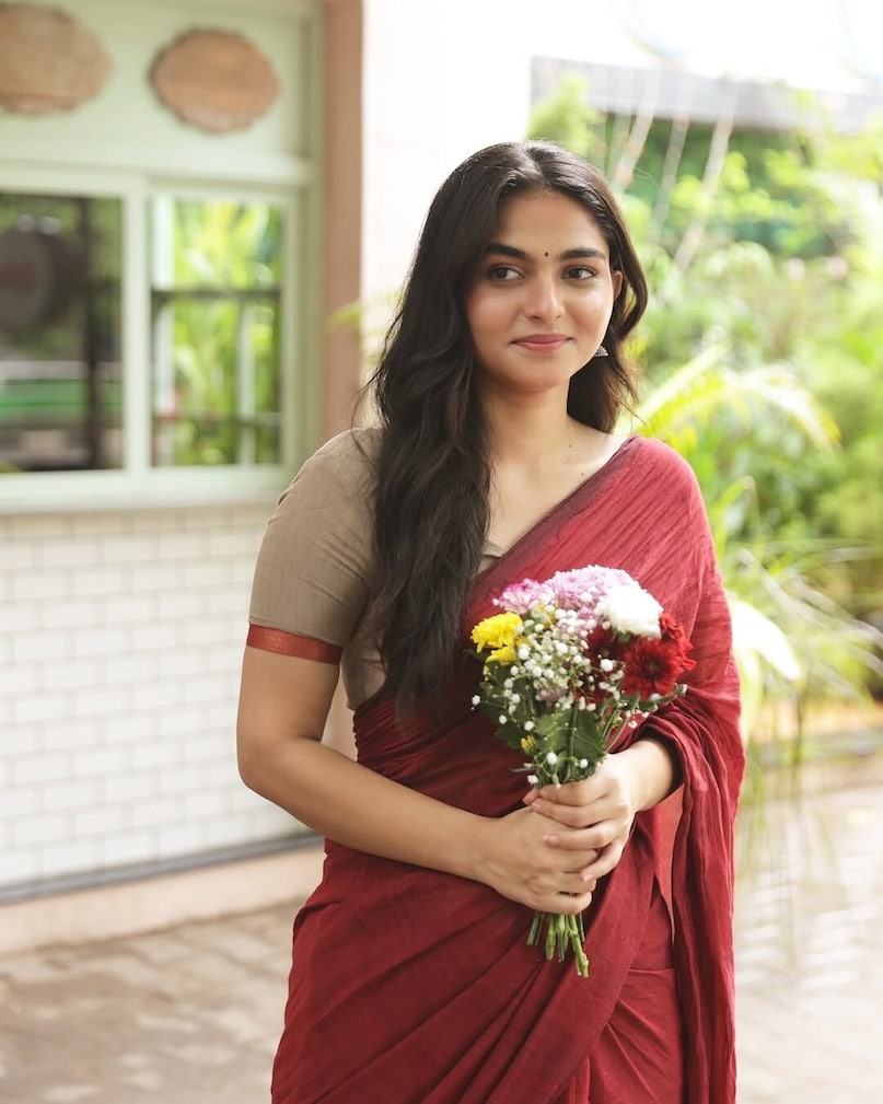 25 Years old heroine kayadu lohar Got Paid Rs 35 Lakhs for Night Parties Shows Ed Raids on Tasmac Scam 25 Years old heroine kayadu lohar Got Paid Rs 35 Lakhs for Night Parties Shows Ed Raids on Tasmac Scam