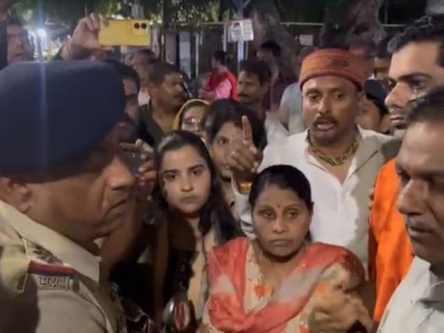 150 हिंदू लड़कियां बनी शिकार! कोच मोहसिन पर 3 FIR, एकेडमी में है सीक्रेट कमरा