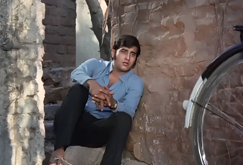 Vinod Khanna, Shatrughan Sinha, Mere Apne Movie, Vinod Khanna Shatrughan Sinha Mere Apne, Mere Apne box office, Meena Kumari, मेरे अपने, विनोद खन्ना, शत्रुघ्न सिन्हा, मीरा कुमारी, मेरे अपने फिल्म, विनोद खन्ना मेरे अपने 