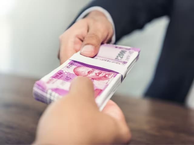 100 में 73 अभागे जिनके दोस्तों ने आज तक पैसा नहीं लौटाया, ये सर्वे आपके काम का 100 में 73 अभागे जिनके दोस्तों ने आज तक पैसा नहीं लौटाया, ये सर्वे आपके काम का
