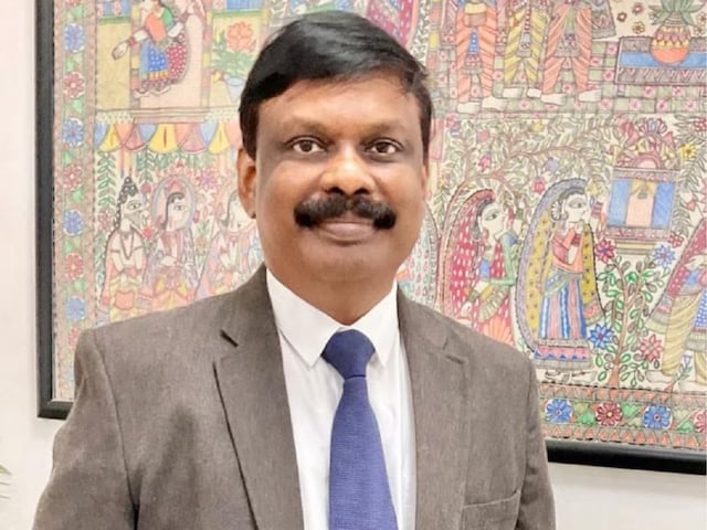 केस-टू-केस के बेस पर विचार...बिहार में शिक्षकों पर शिक्षा विभाग का बड़ा फैसला केस-टू-केस के बेस पर विचार...बिहार में शिक्षकों पर शिक्षा विभाग का बड़ा फैसला