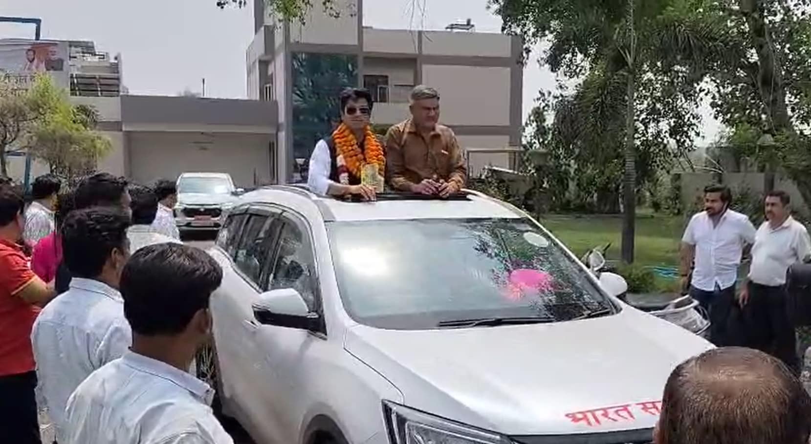 यूपीएससी परीक्षा परिणाम: छठे एटामेंट में आईएएस अधिकारी ने कहा-इटग्राम अभिलाश, ने कहा कि यूथ को एस्टाग्राम रीलों से दूर रहना चाहिए, लोग घर लौट आए, लोग पलकों पर बैठते हैं 1 Abhilash 2025 05 cc5db3855e43c140f0ad3f18789f1993