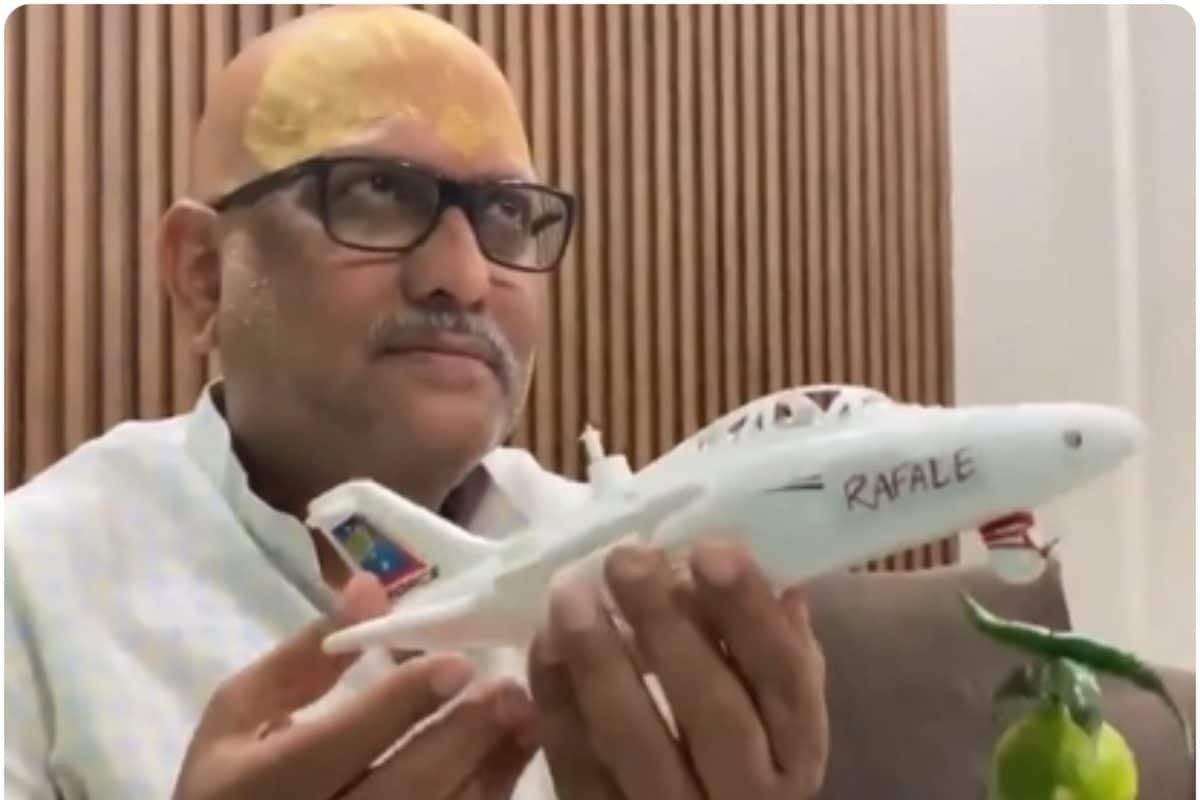 राफेल जेट में नींबू मिर्ची लटकी है कांग्रेस नेता के बयान पर बिफरी बीजेपी