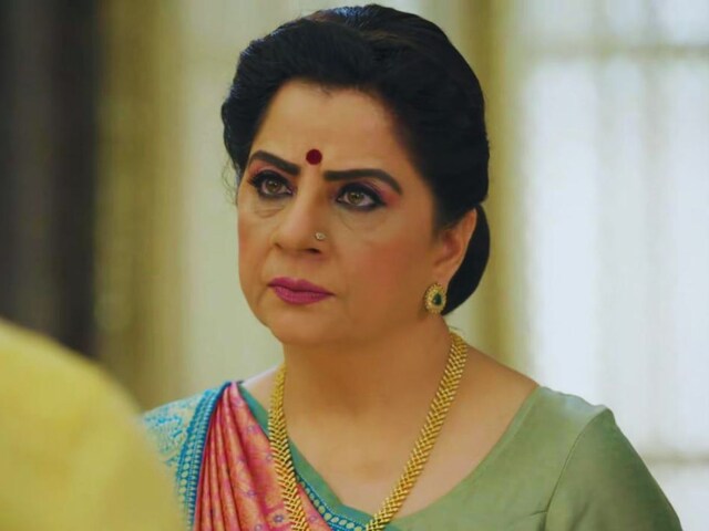 Anupama 3 May: New wood pounded in the fire, when Gautam filled Vasundhara's ears