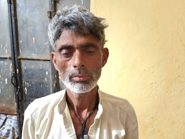 भरतपुर में पाकिस्तानी कनेक्शन के साथ सिम असम और कश्मीर से संबंधित है भरतपुर में पाकिस्तानी कनेक्शन के साथ सिम असम और कश्मीर से संबंधित है