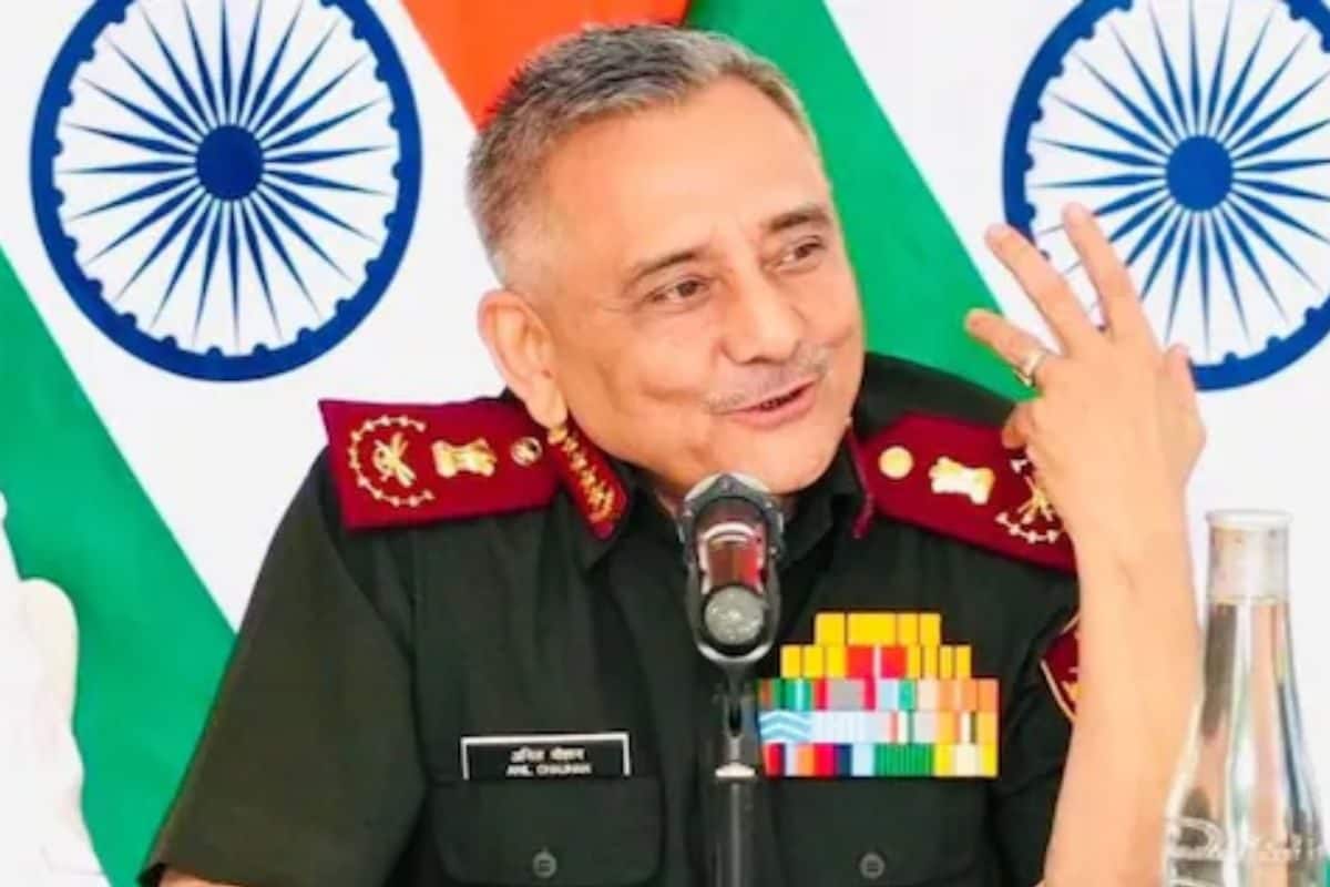 CDS ने बताया कैसे ऑपरेशन सिंदूर में PAK को धूल चटाई नुकसान पर भी की बात