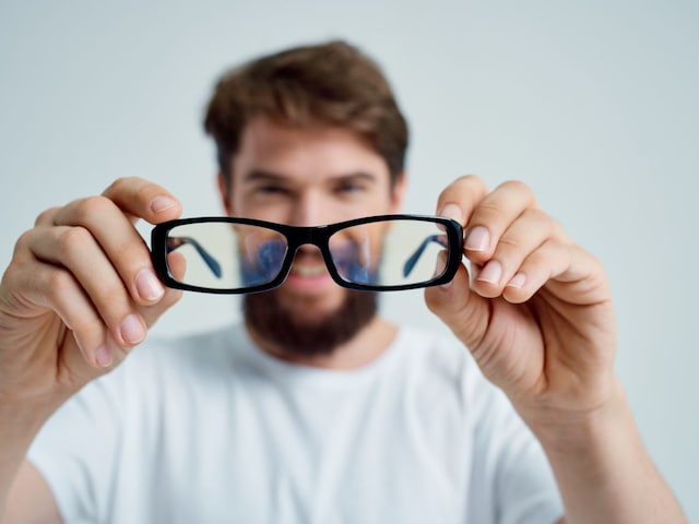 By applying continuous glasses, marks have fallen on the face, apply 5 natural things By applying continuous glasses, marks have fallen on the face, apply 5 natural things