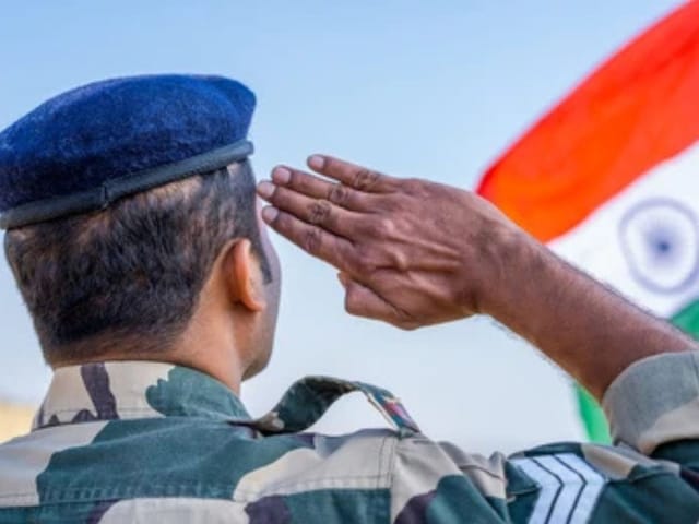 भारतीय सेना में क्या होता है DGMO, किसे मिलता है यह पद, कितनी मिलती है सैलरी भारतीय सेना में क्या होता है DGMO, किसे मिलता है यह पद, कितनी मिलती है सैलरी