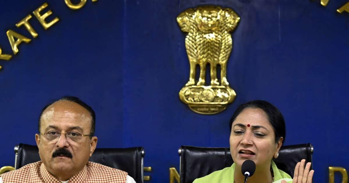 Delhi Cabinet Meeting Big Announcement CM Rekha Gupta Cloud Seeding Plan | दिल्ली कैबिनेट की बैठक में मुख्यमंत्री रेखा गुप्ता का बड़ा फैसला
