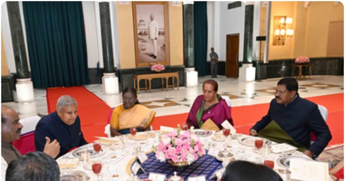 राष्ट्रपति द्रौपदी मुर्मू ने नए CJI बी.आर. गवई के वेलकम में होस्ट किया डिनर