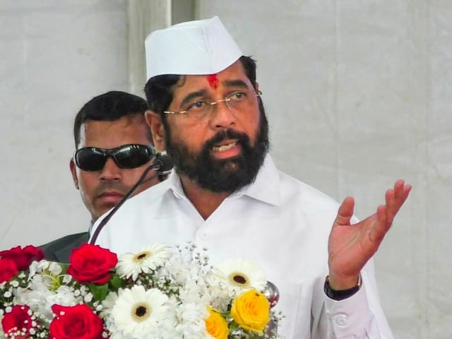 ‘हिंदुत्व छोड़कर नरक में गिरे उद्धव’ शिंदे का तंज- अगर बाल ठाकरे की राह पर... ‘हिंदुत्व छोड़कर नरक में गिरे उद्धव’ शिंदे का तंज- अगर बाल ठाकरे की राह पर...